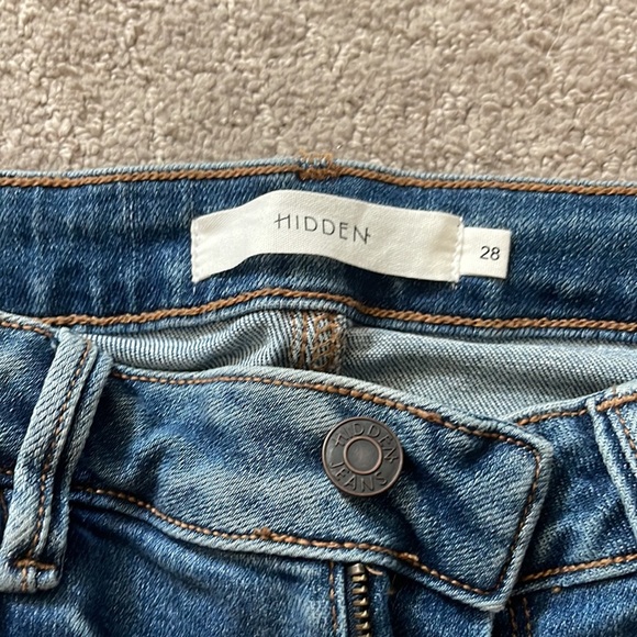 Hidden jeans - Picture 2 of 3